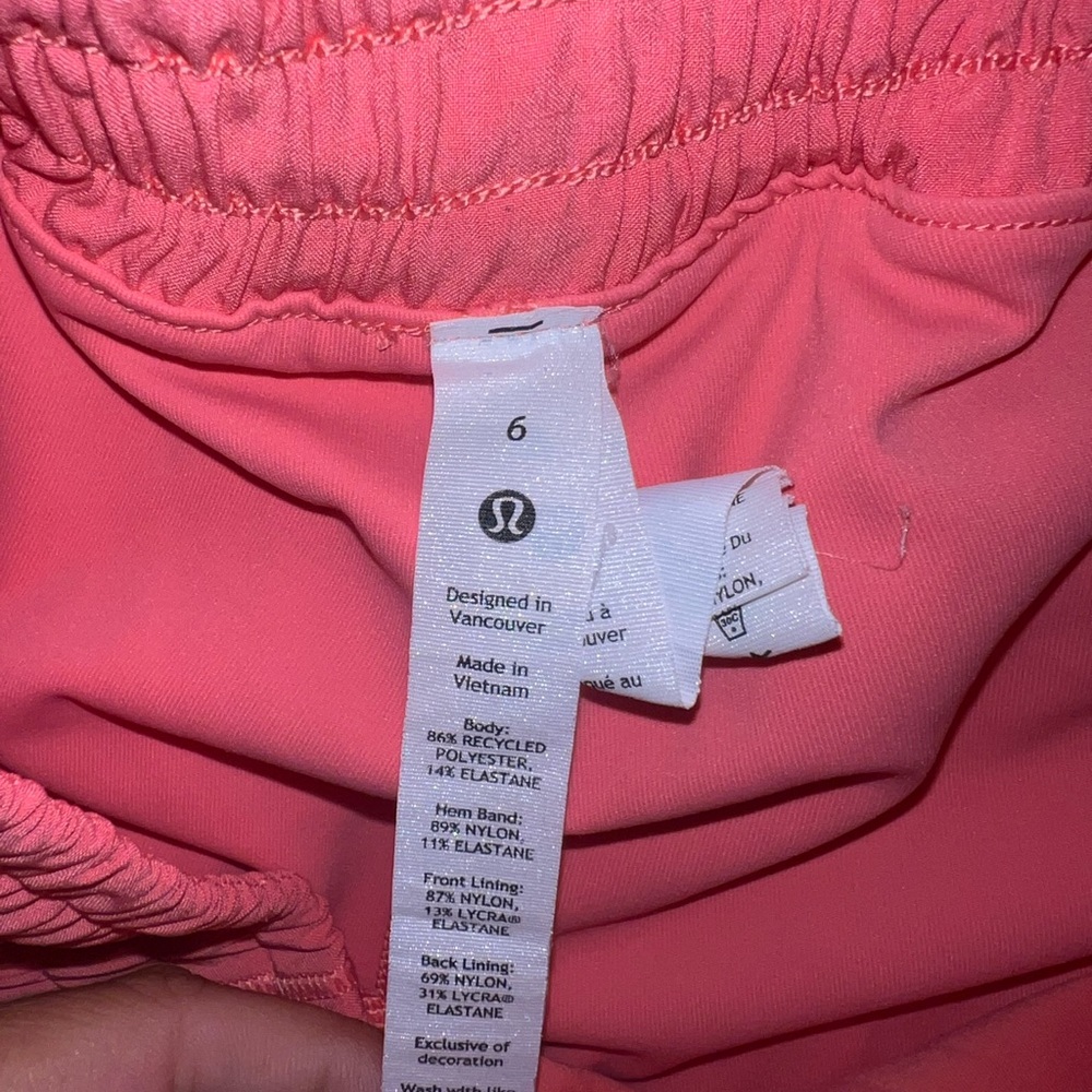 Lululemon Hotty Hot Skirt - Picture 2 of 3